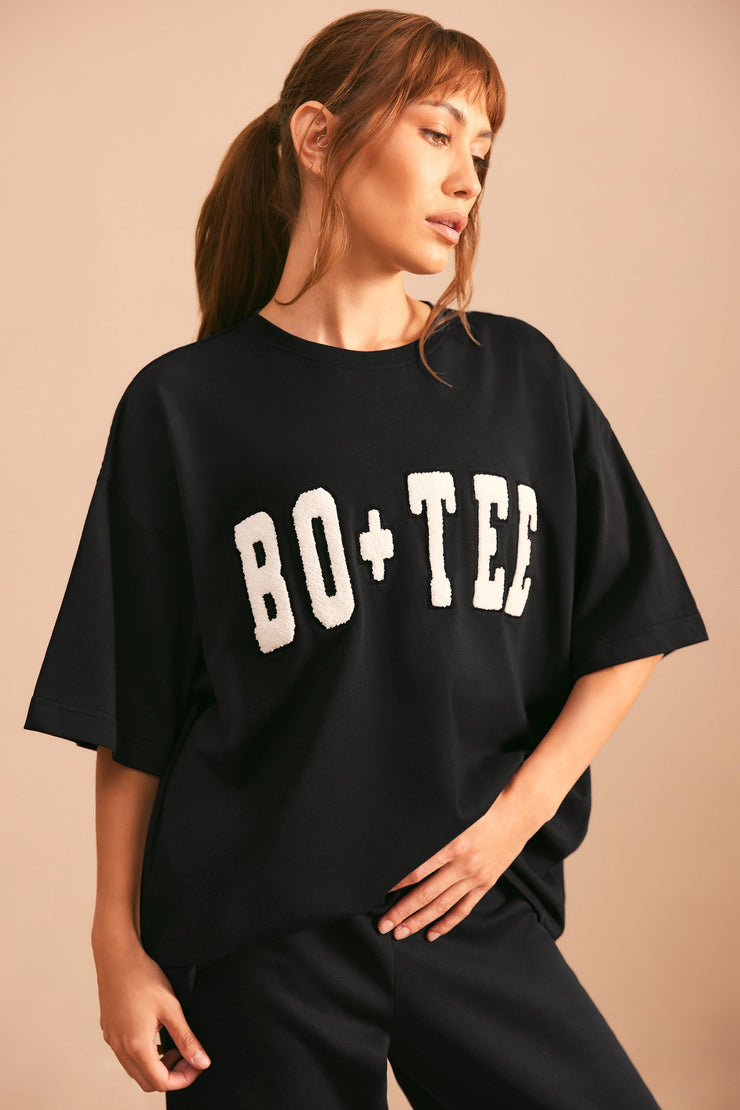 Ease - Oversized Short Sleeve T-Shirt in Black